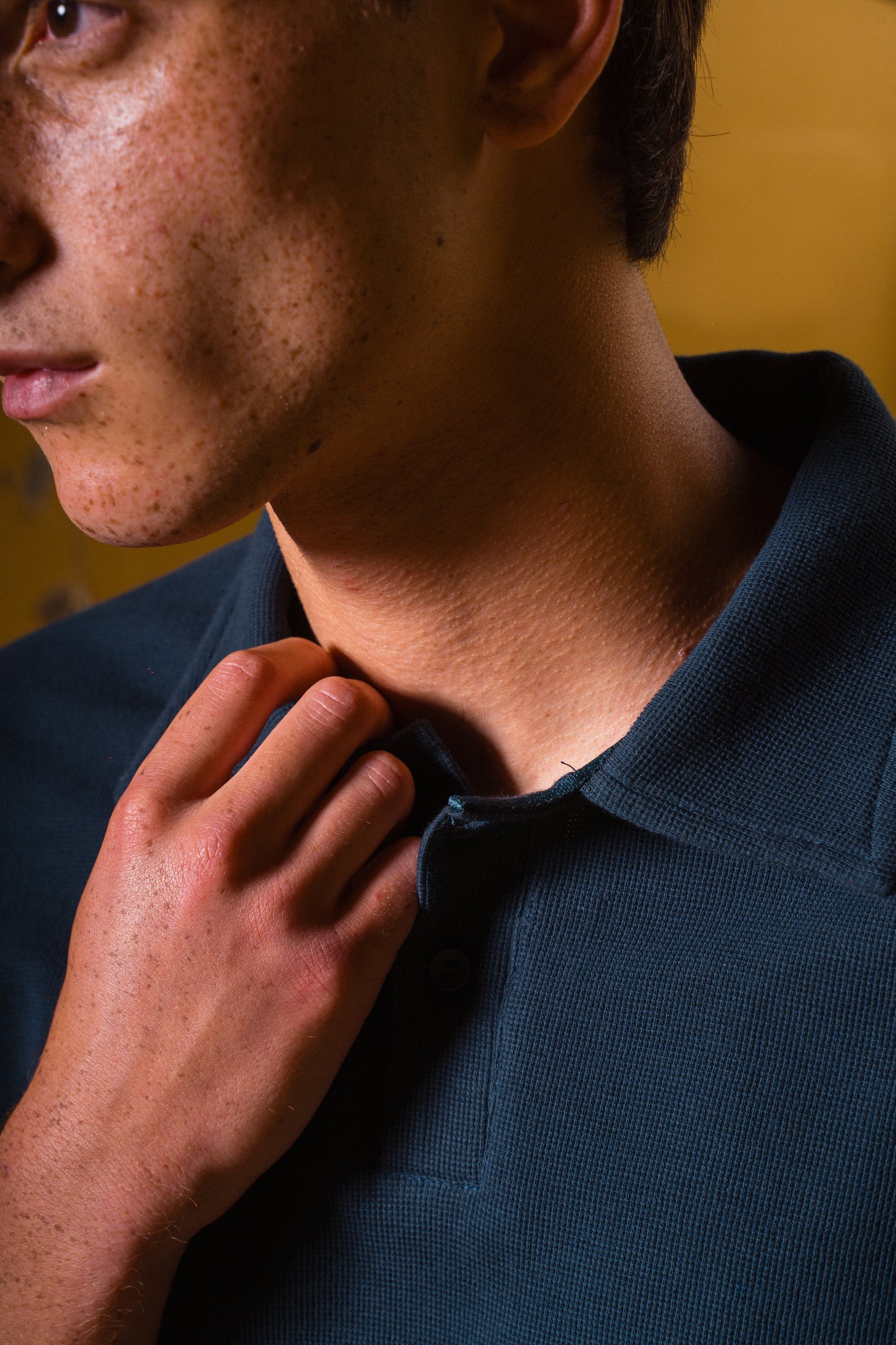 TEXTURED POLO | OLIVE