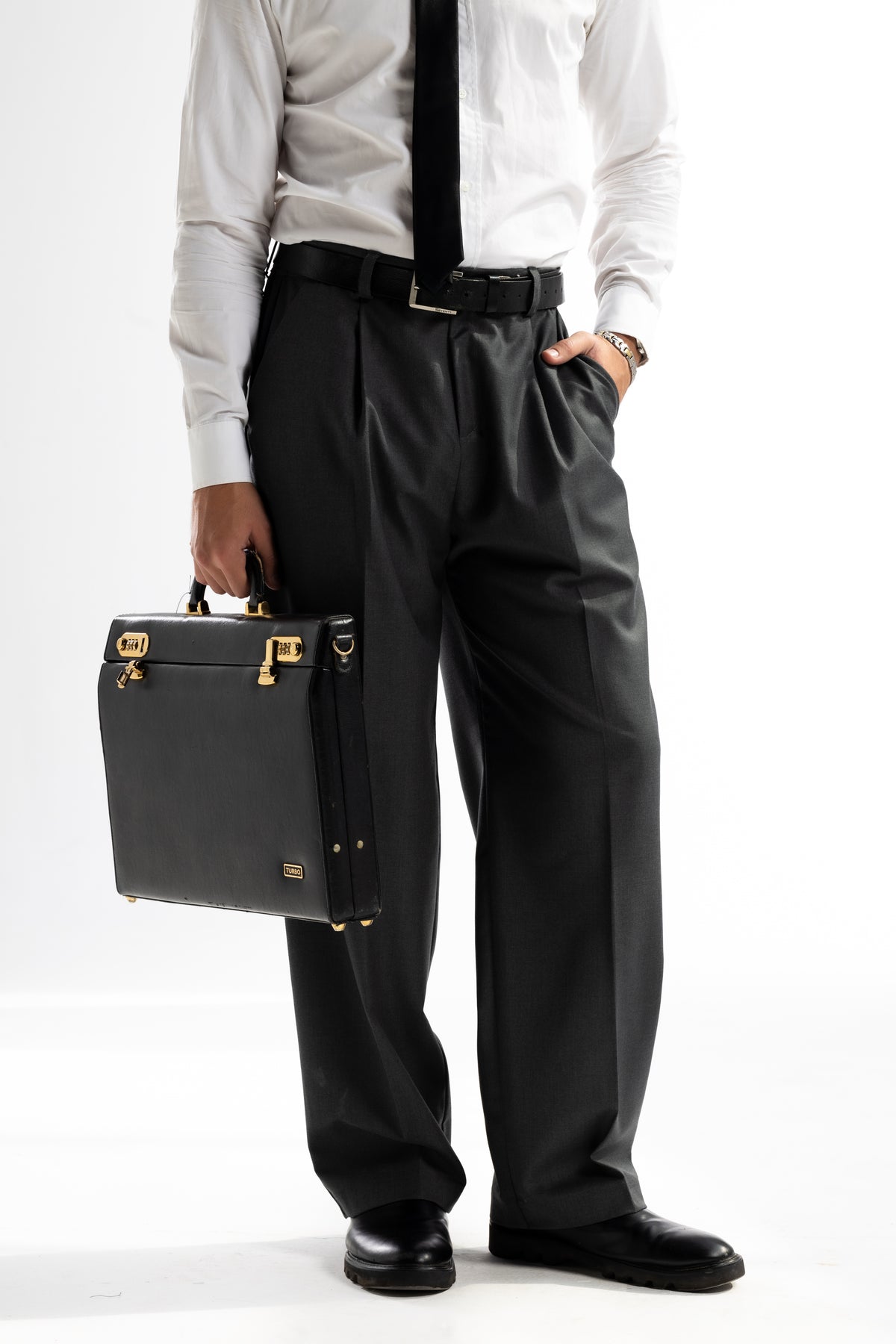 PLEATED TROUSERS | GREY