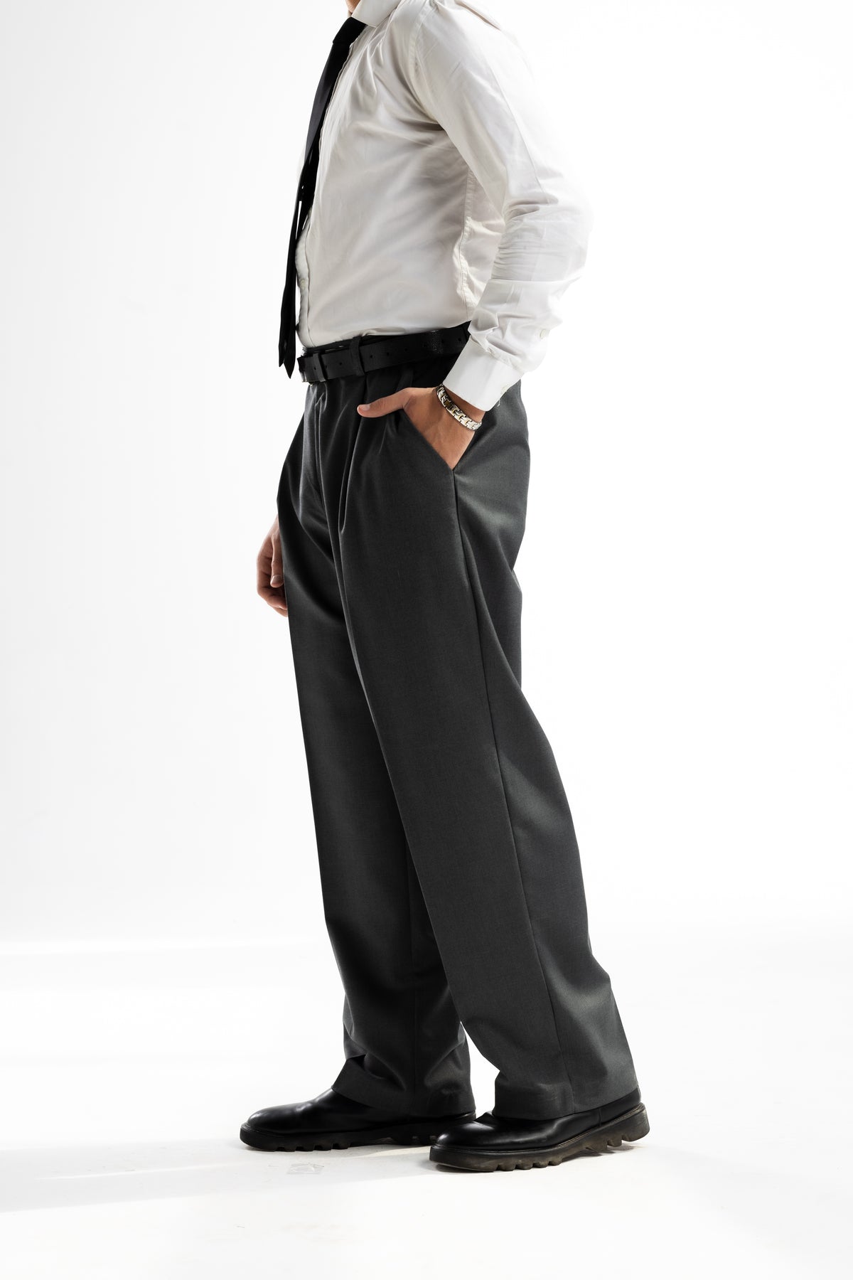 PLEATED TROUSERS | GREY
