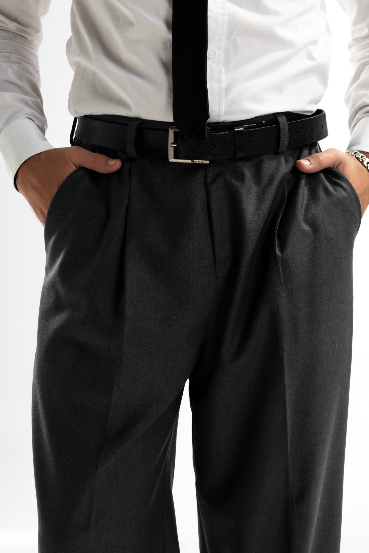 PLEATED TROUSERS | GREY