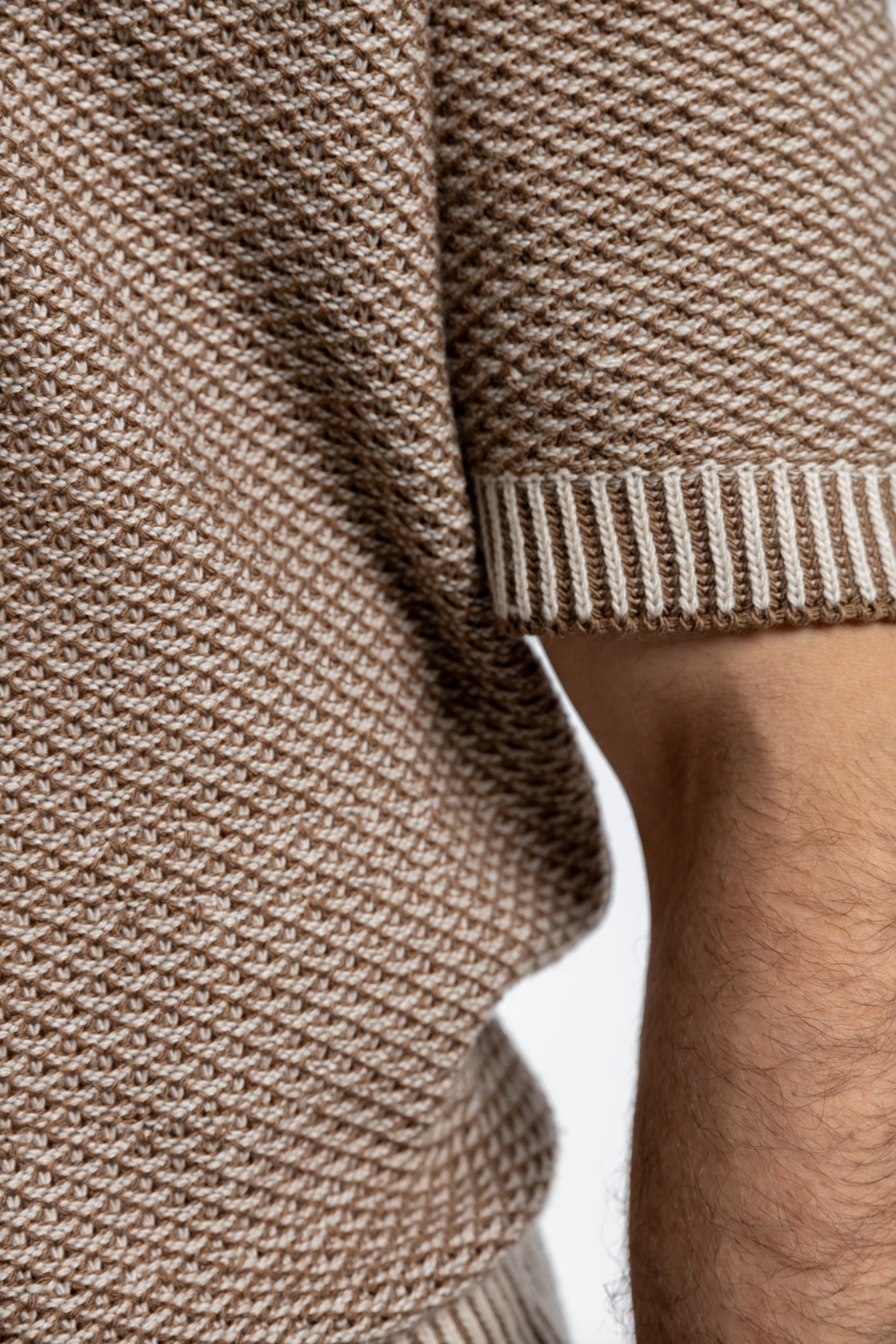OPEN KNIT TEE