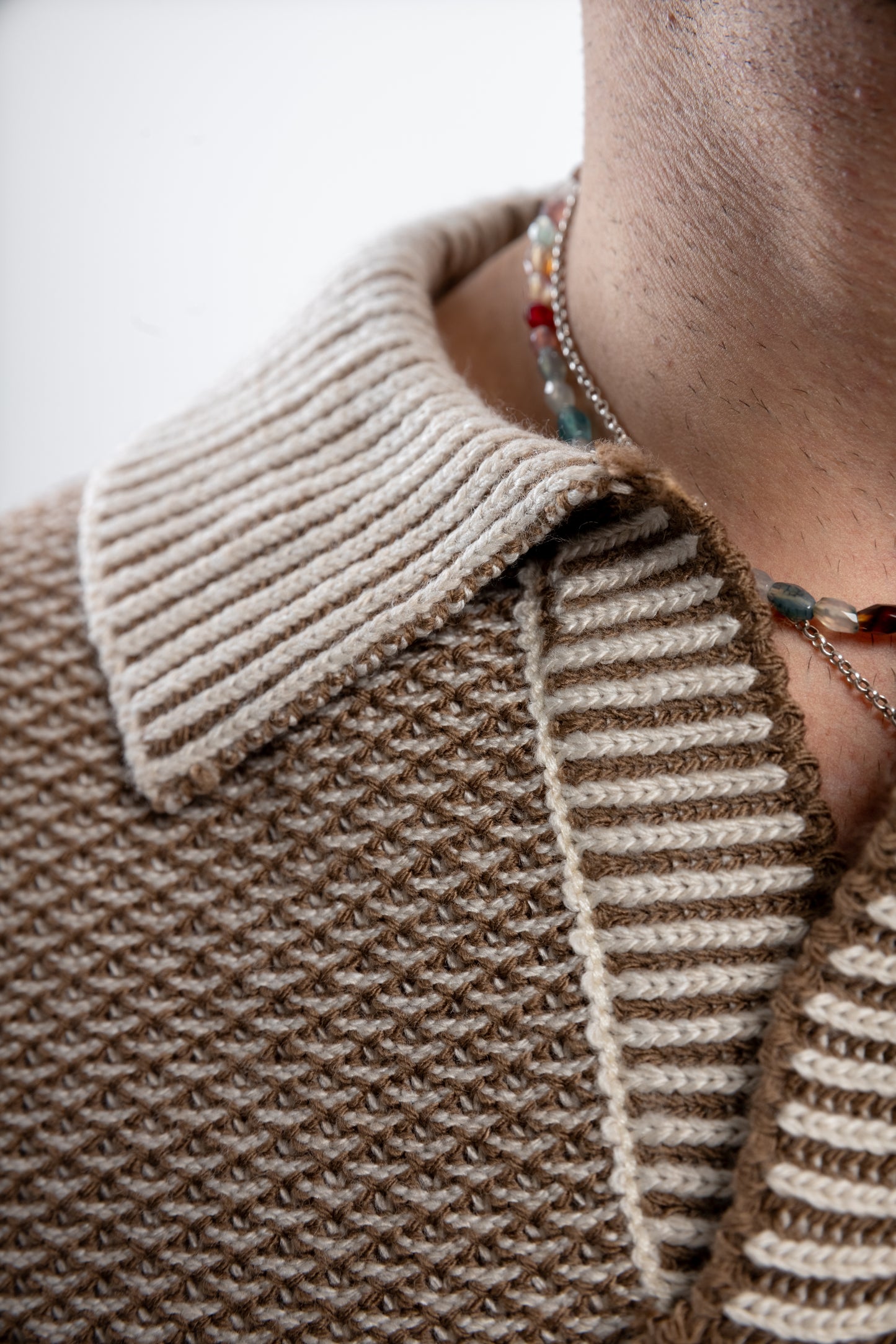 OPEN KNIT TEE