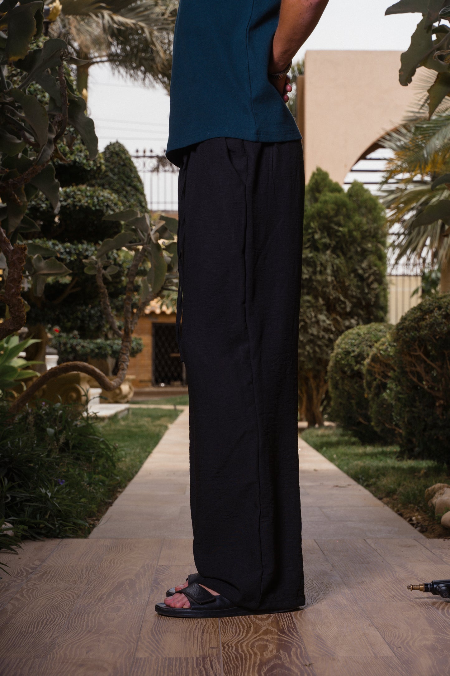 WIDE LINEN | BLACK
