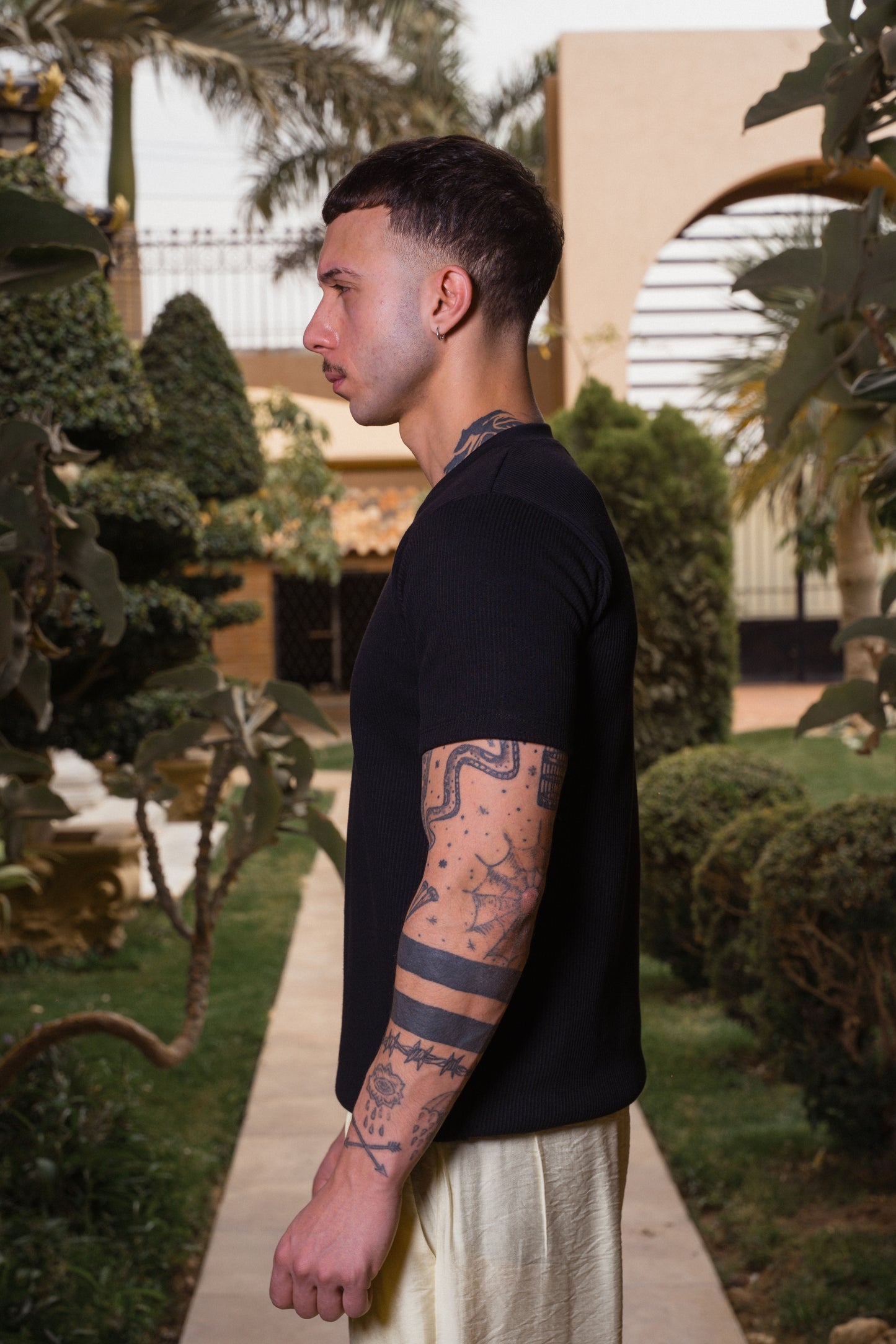 RIBBED T-SHIRT | BLACK
